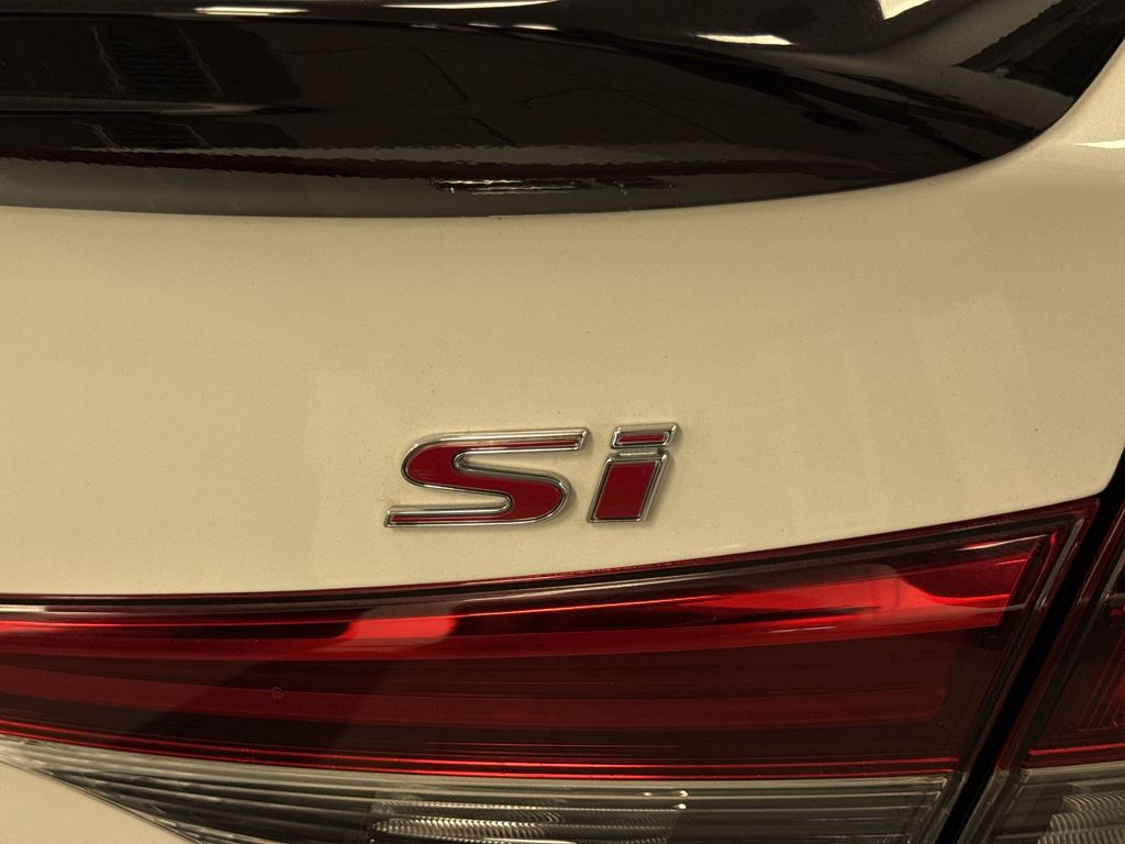 Thumbnail: 2024 Honda Civic - 6