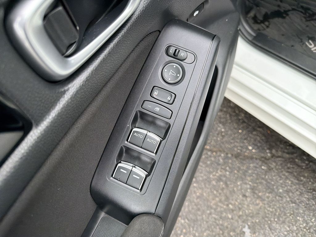 Thumbnail: 2023 Honda Civic - 28