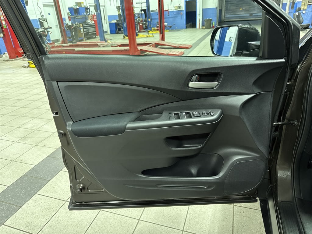 2014 Honda CR-V LX 28
