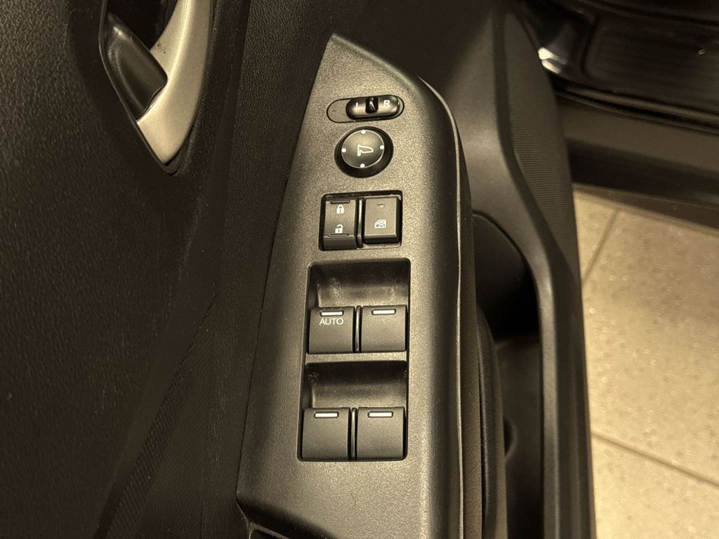 Thumbnail: 2016 Honda CR-V - 22