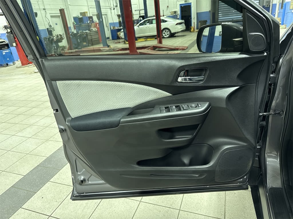2015 Honda CR-V EX 31