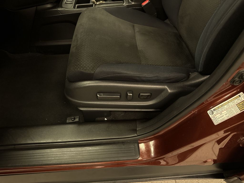 Thumbnail: 2015 Honda CR-V - 24