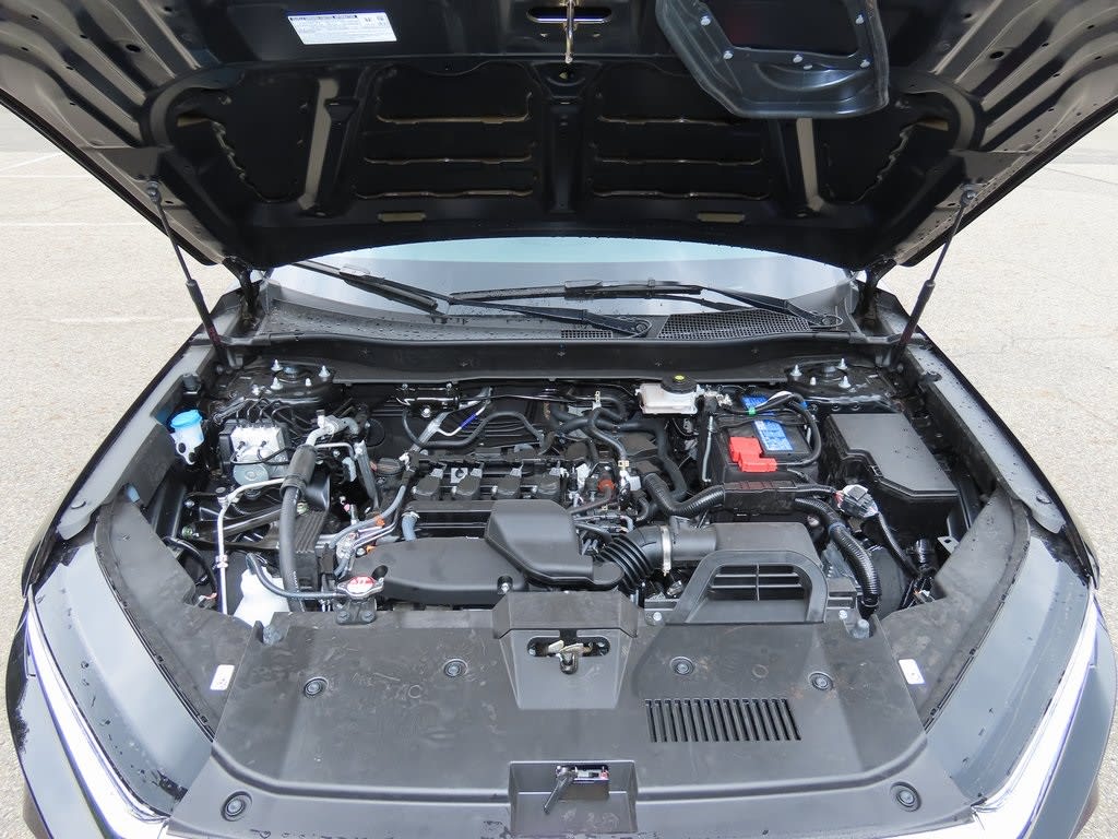 2025 Honda CR-V LX 9