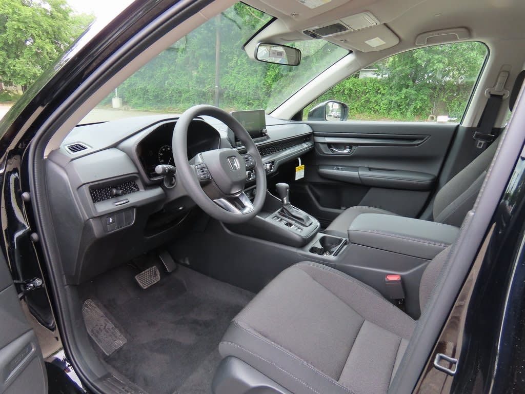 2025 Honda CR-V LX 11