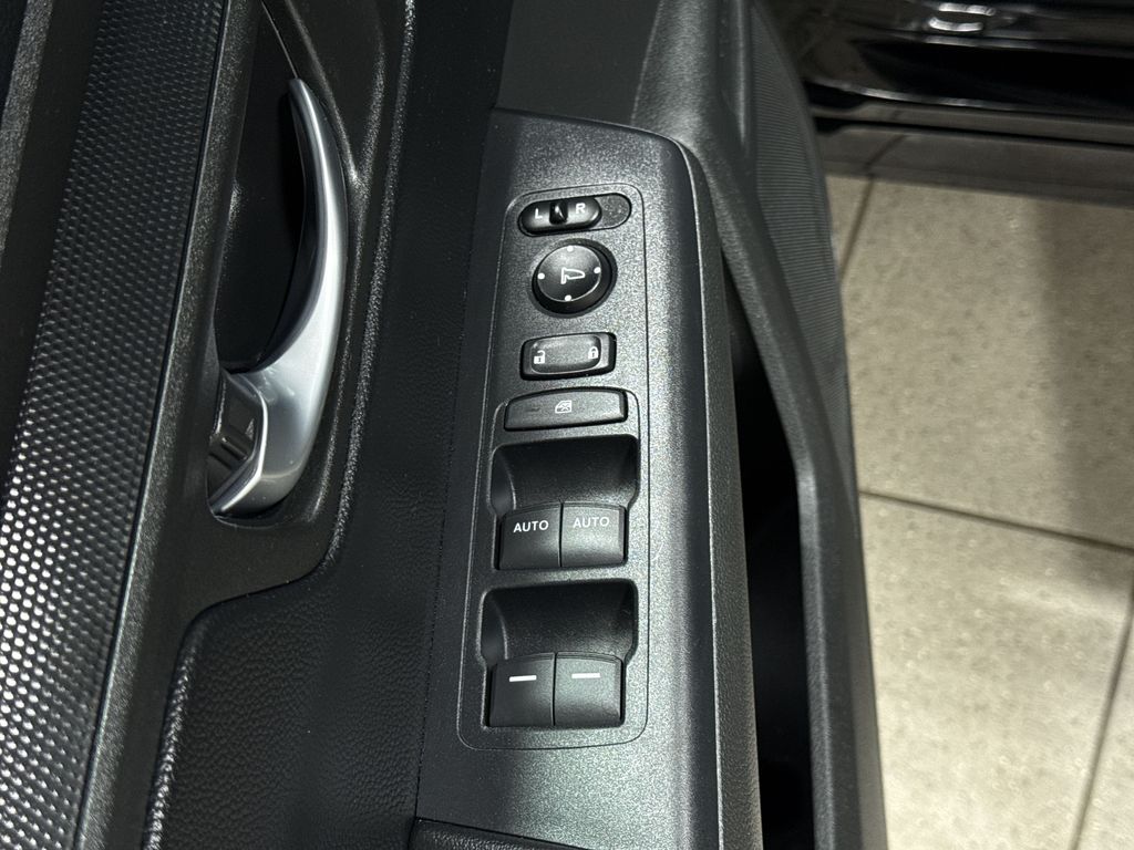 Thumbnail: 2023 Honda CR-V - 14