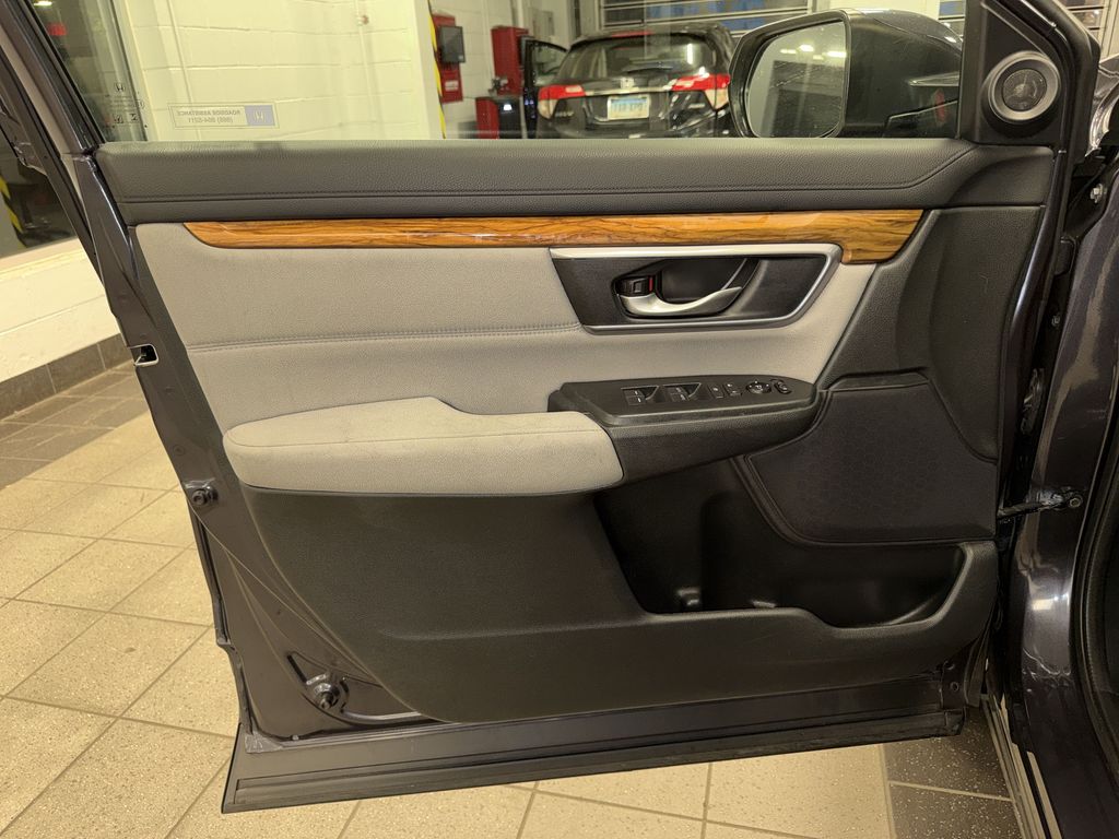 Thumbnail: 2017 Honda CR-V - 32