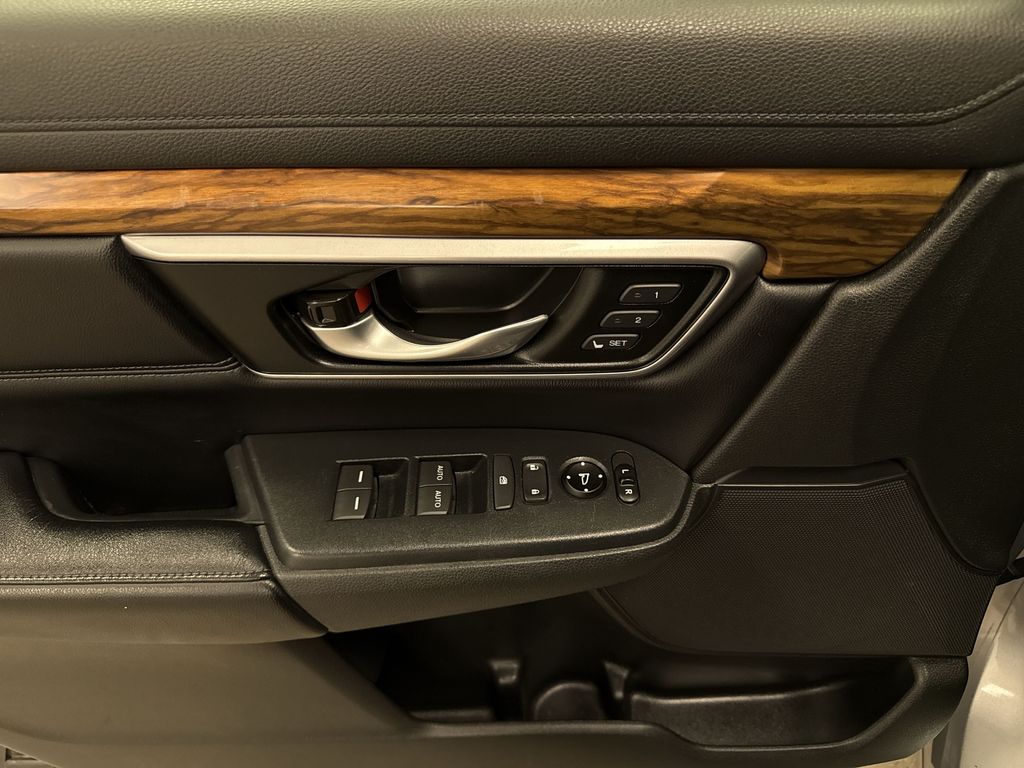 Thumbnail: 2018 Honda CR-V - 23