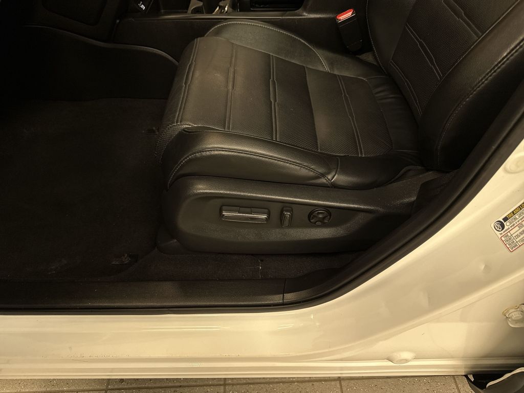 Thumbnail: 2020 Honda CR-V - 23