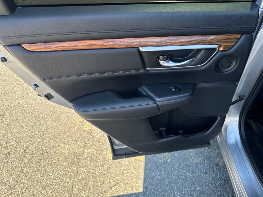 Thumbnail: 2018 Honda CR-V - 23