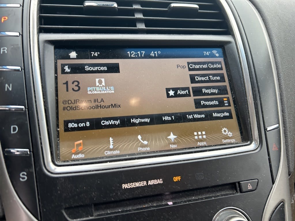 Thumbnail: 2016 Lincoln MKX - 24