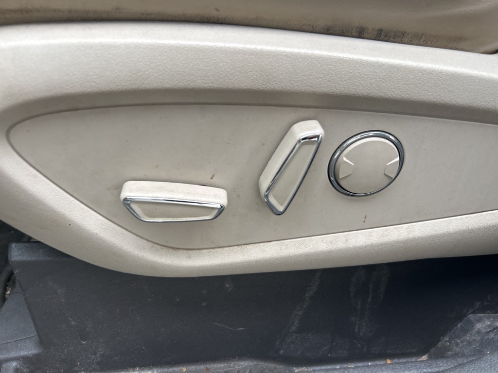 Thumbnail: 2016 Lincoln MKX - 19