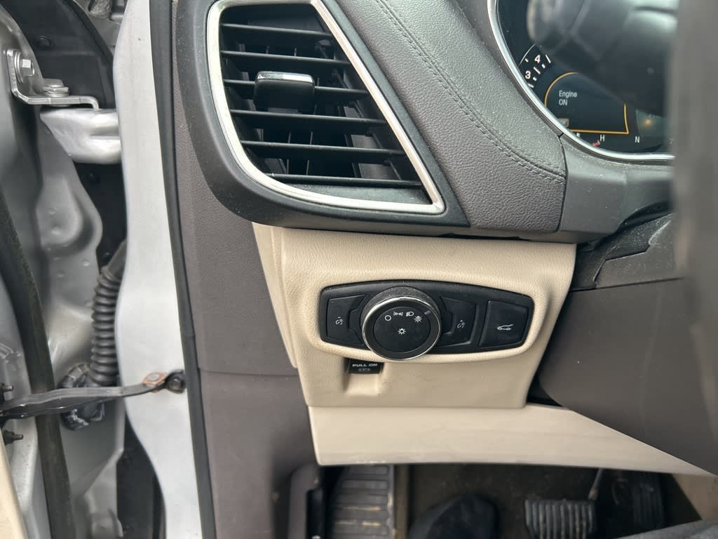 Thumbnail: 2016 Lincoln MKX - 20