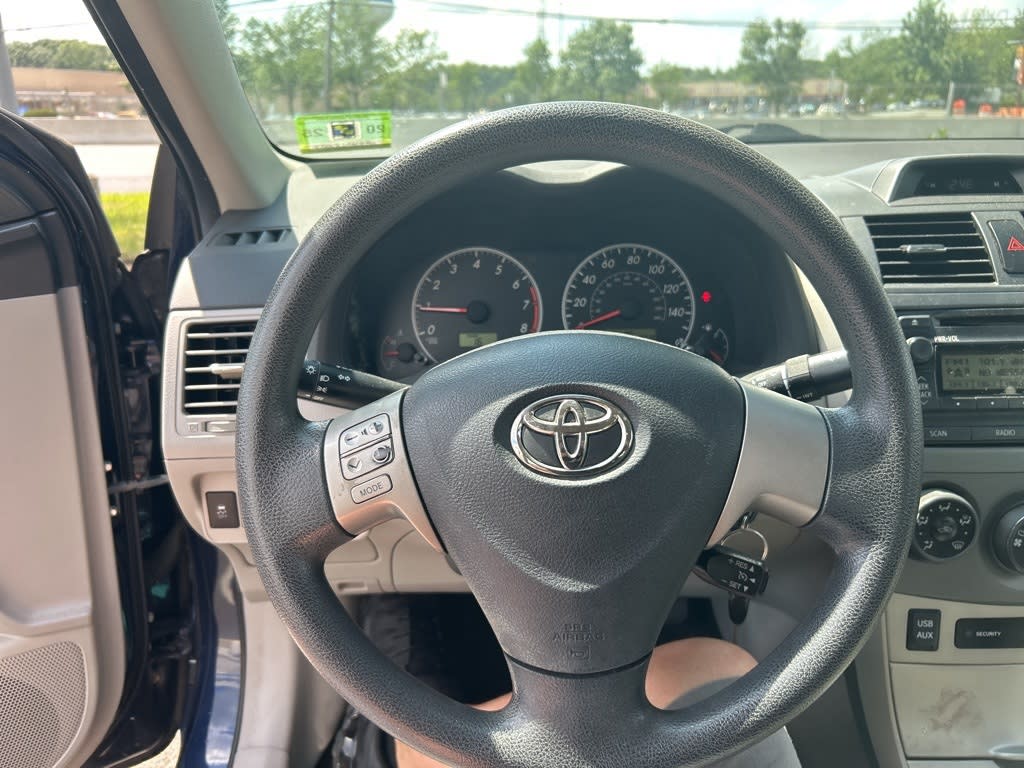 Thumbnail: 2012 Toyota Corolla - 2