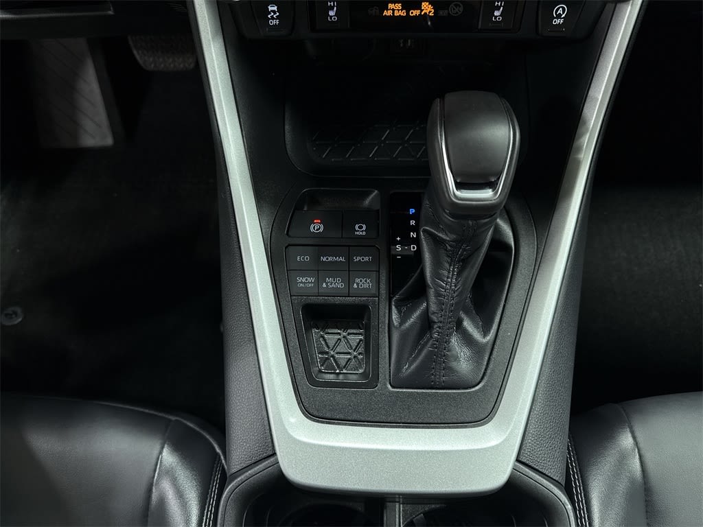 Thumbnail: 2023 Toyota RAV4 - 12