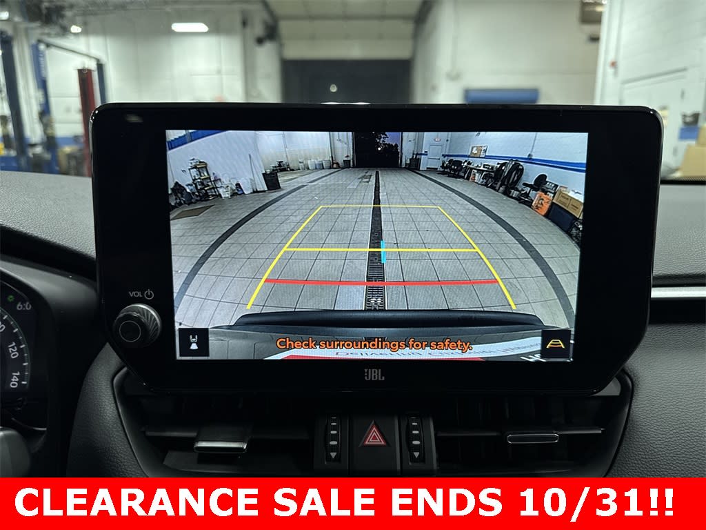 Thumbnail: 2023 Toyota RAV4 - 21