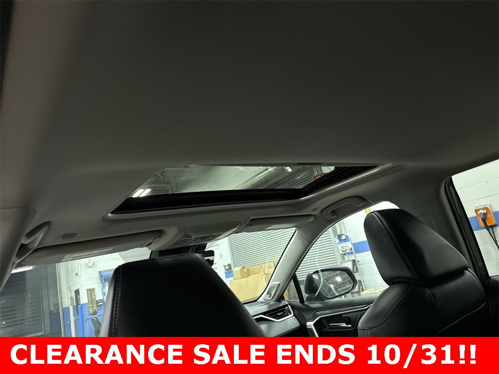 Thumbnail: 2023 Toyota RAV4 - 20