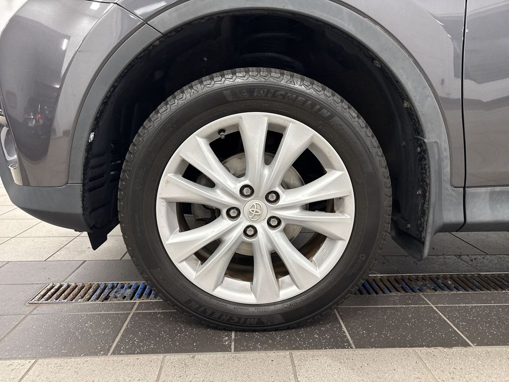 Thumbnail: 2015 Toyota RAV4 - 7