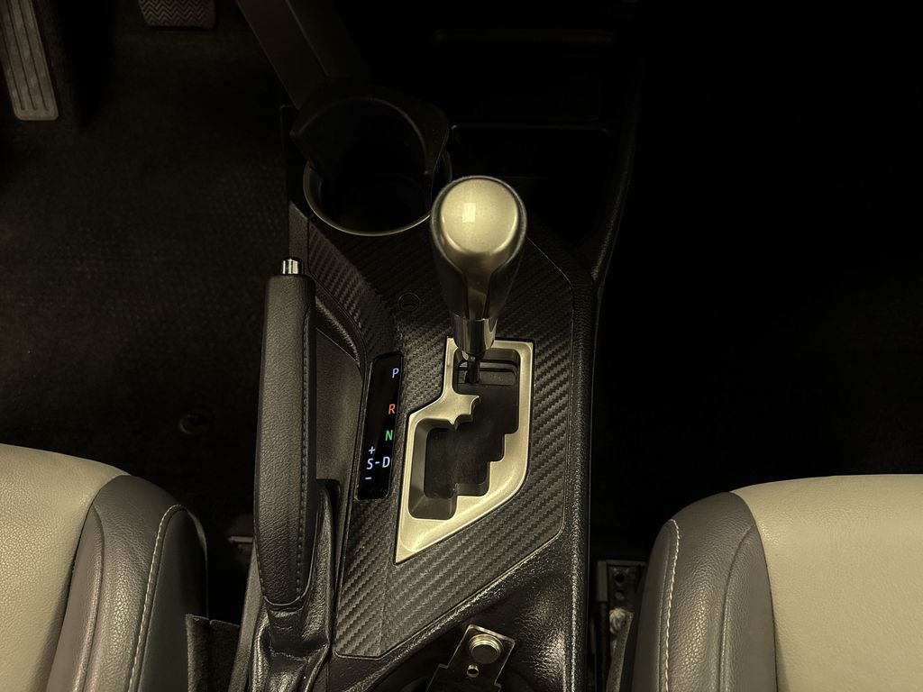 Thumbnail: 2015 Toyota RAV4 - 14