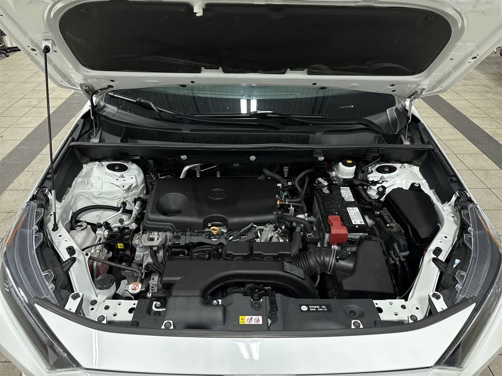 Thumbnail: 2020 Toyota RAV4 - 8