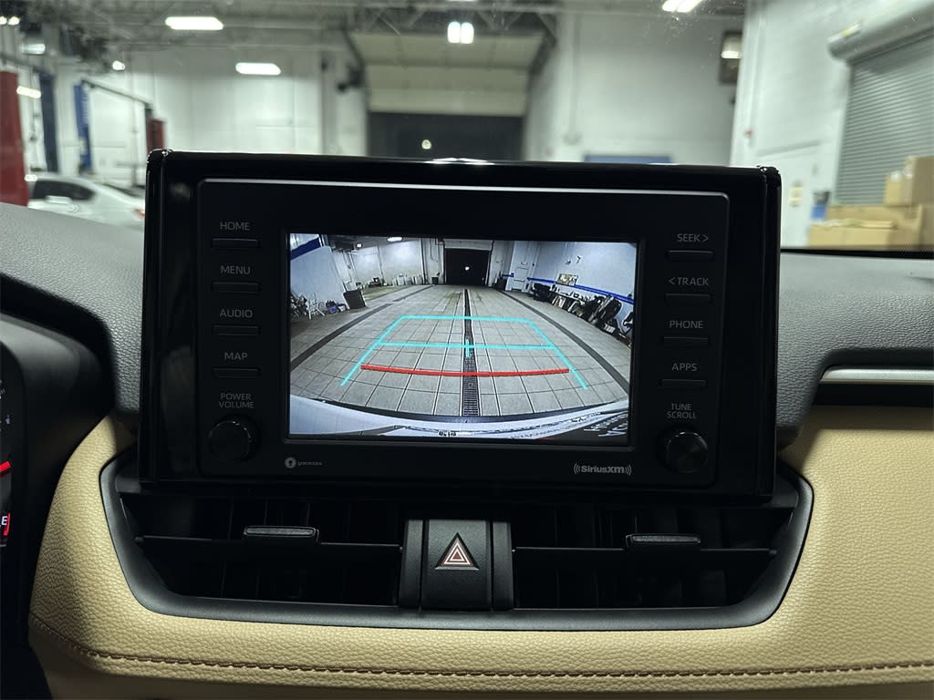 Thumbnail: 2020 Toyota RAV4 - 26