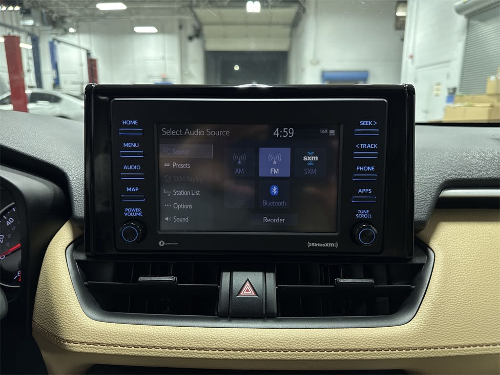 Thumbnail: 2020 Toyota RAV4 - 13