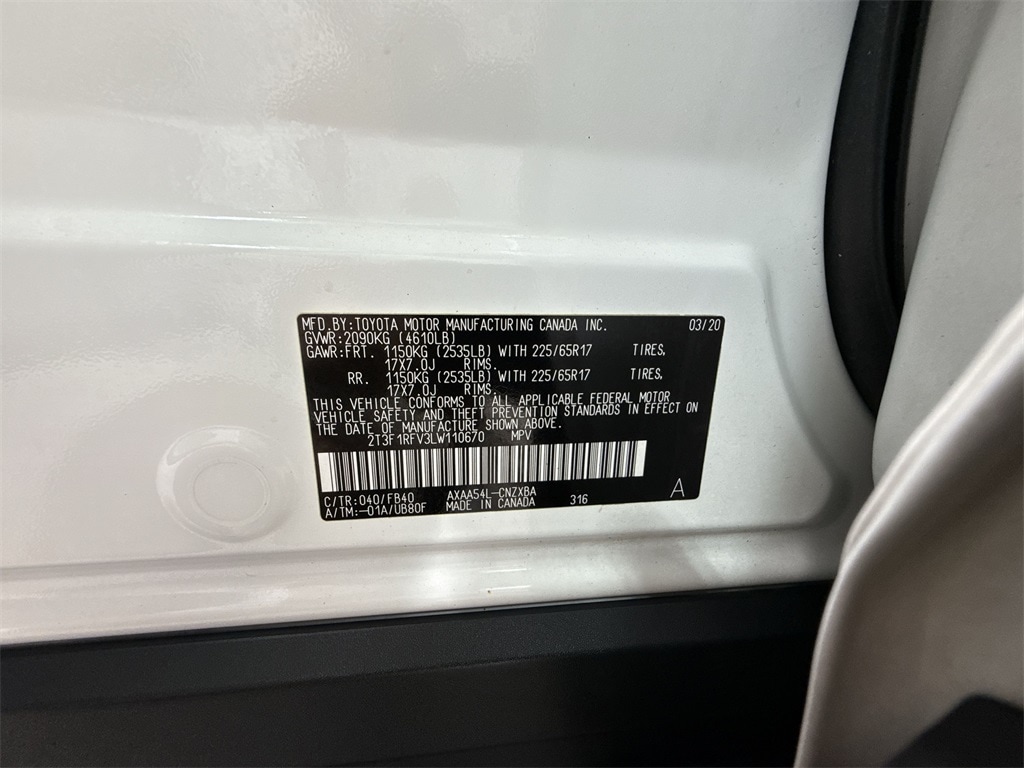 Thumbnail: 2020 Toyota RAV4 - 18