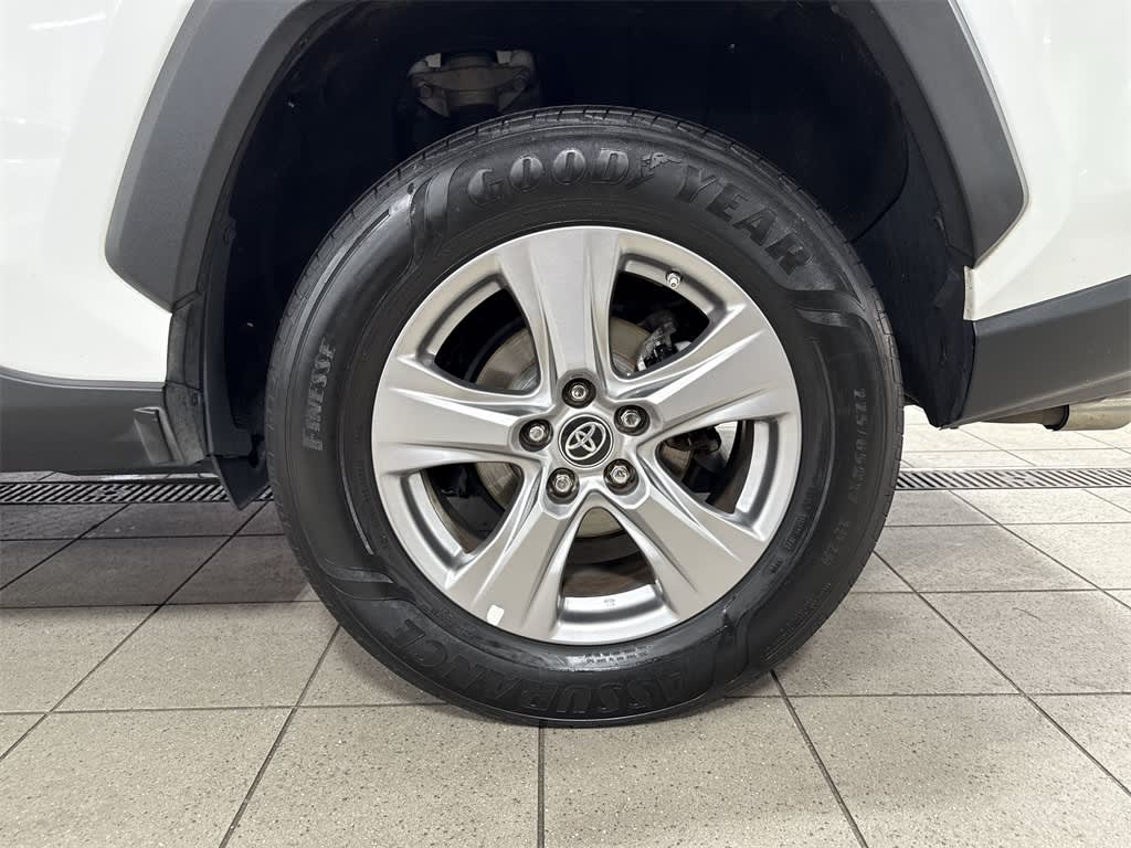 Thumbnail: 2020 Toyota RAV4 - 7