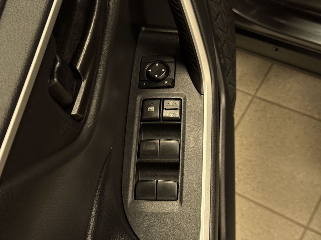 Thumbnail: 2023 Toyota RAV4 - 24