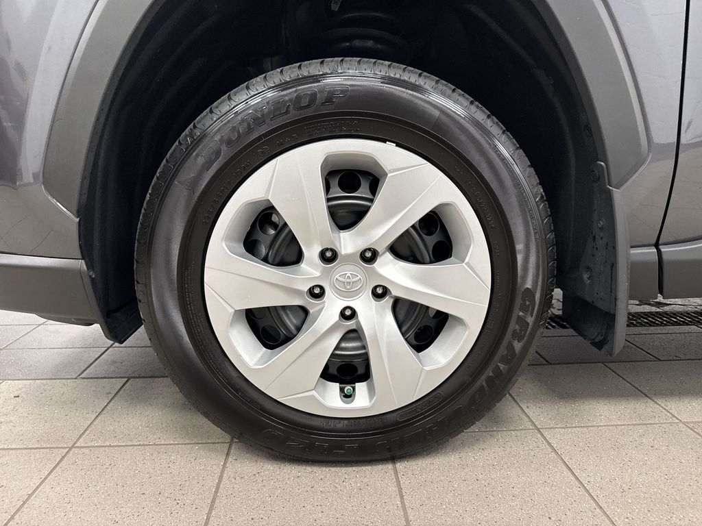 Thumbnail: 2023 Toyota RAV4 - 7