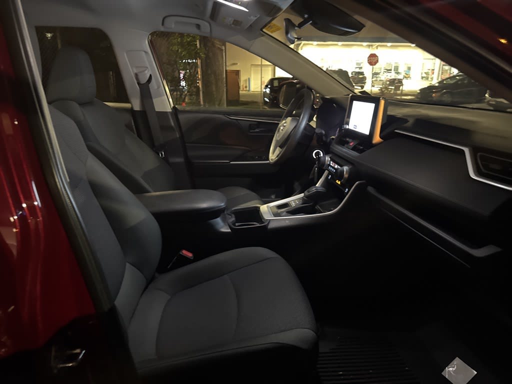 Thumbnail: 2024 Toyota RAV4 - 10