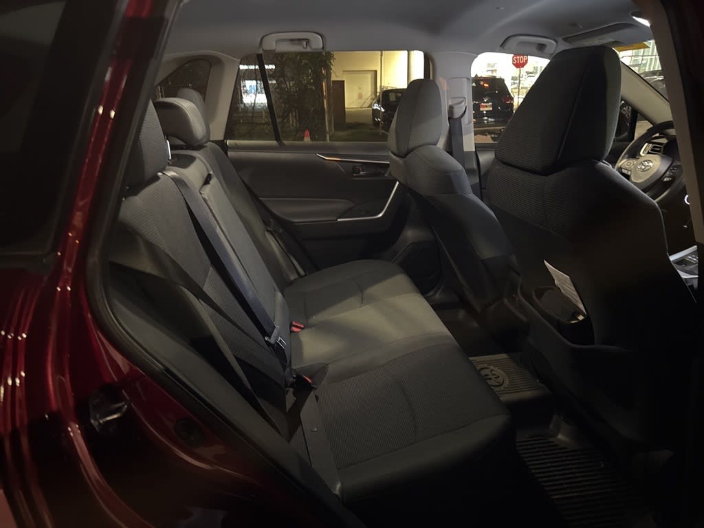 Thumbnail: 2024 Toyota RAV4 - 21