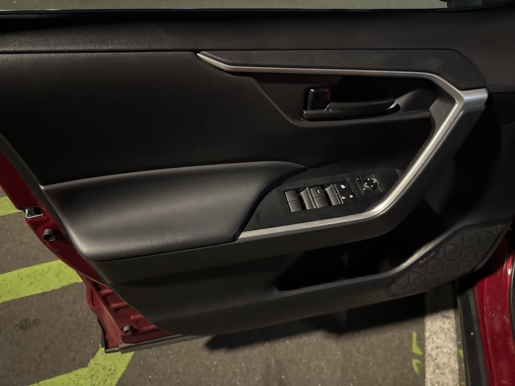 Thumbnail: 2024 Toyota RAV4 - 17