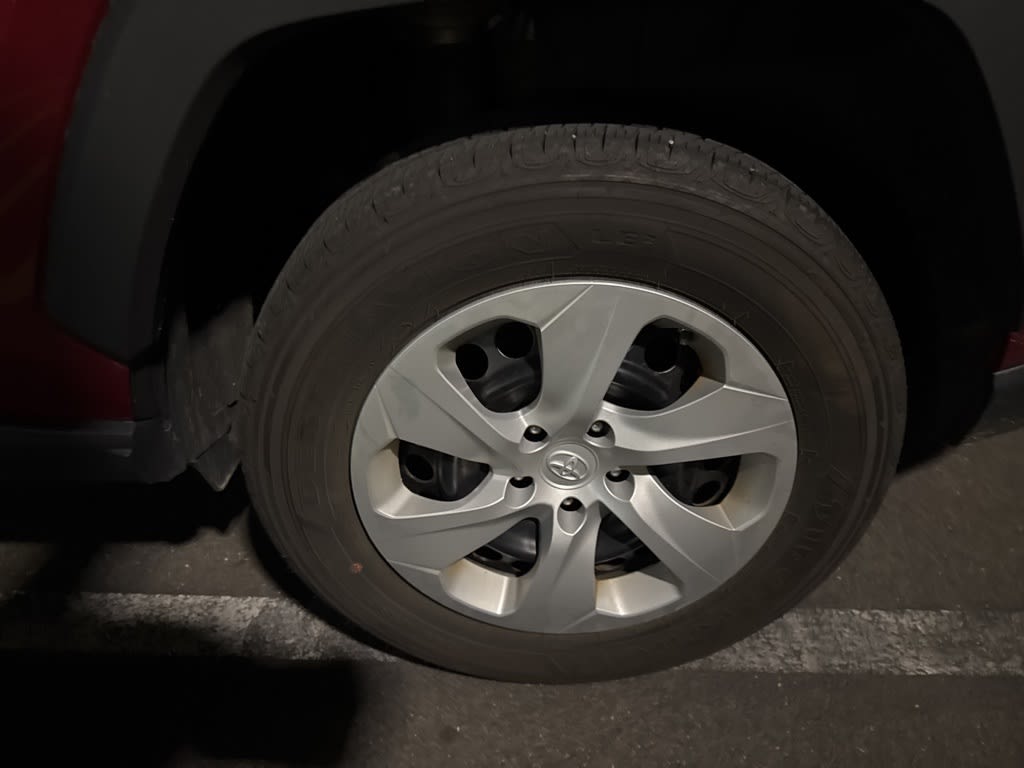 Thumbnail: 2024 Toyota RAV4 - 23