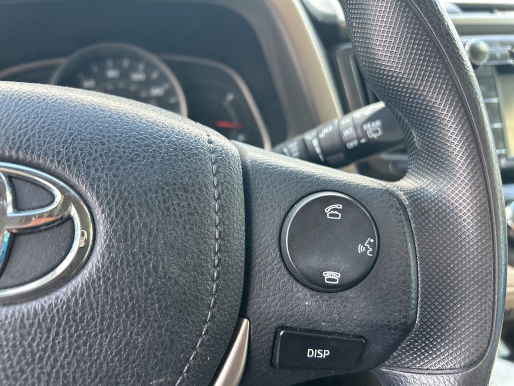 Thumbnail: 2015 Toyota RAV4 - 20