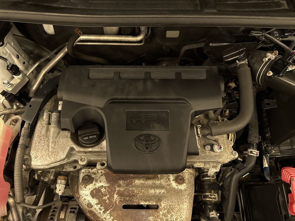 Thumbnail: 2015 Toyota RAV4 - 8