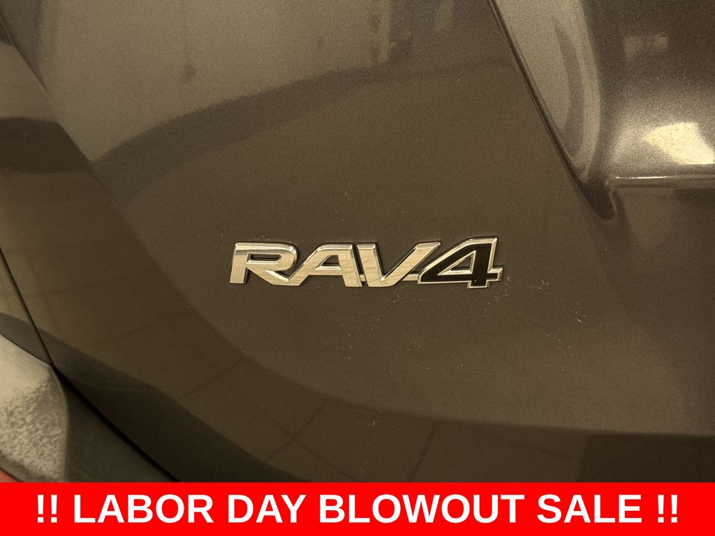 Thumbnail: 2014 Toyota RAV4 - 5