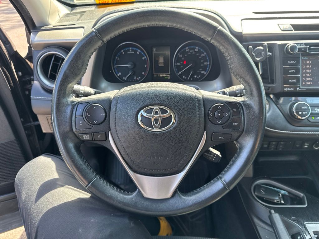 Thumbnail: 2018 Toyota RAV4 - 2
