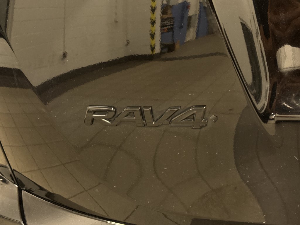 Thumbnail: 2018 Toyota RAV4 - 5