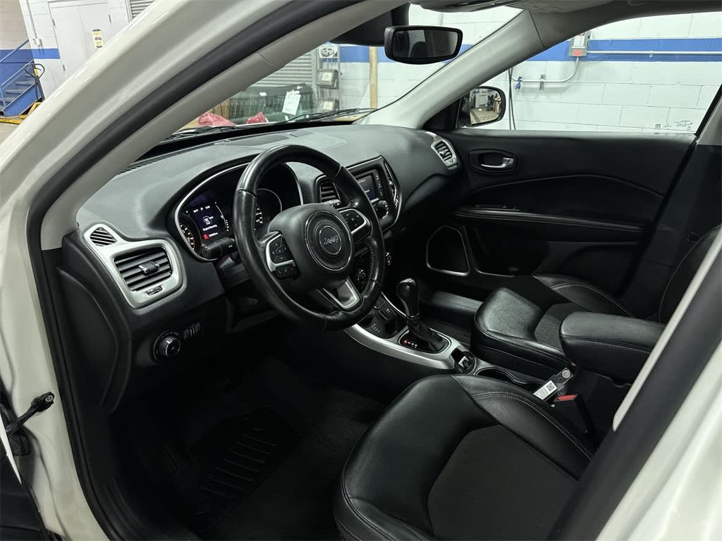 Thumbnail: 2018 Jeep Compass - 10