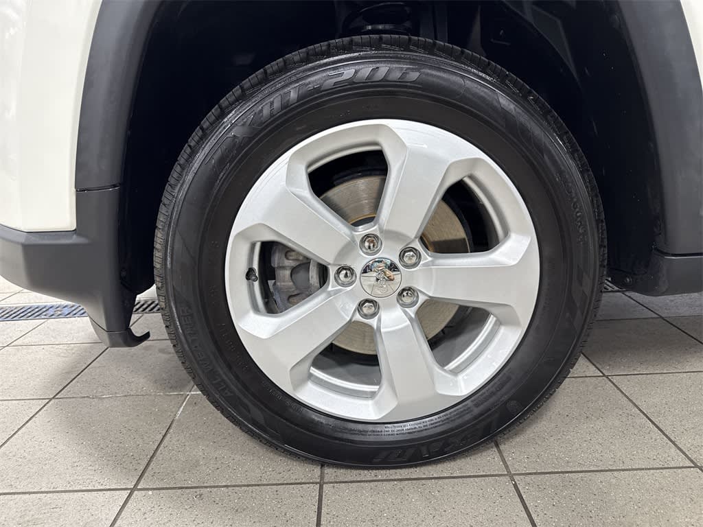Thumbnail: 2018 Jeep Compass - 8