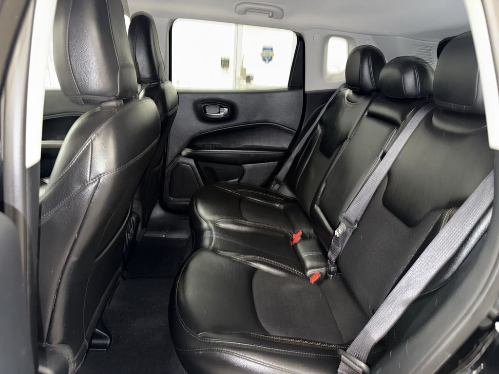 Thumbnail: 2020 Jeep Compass - 10