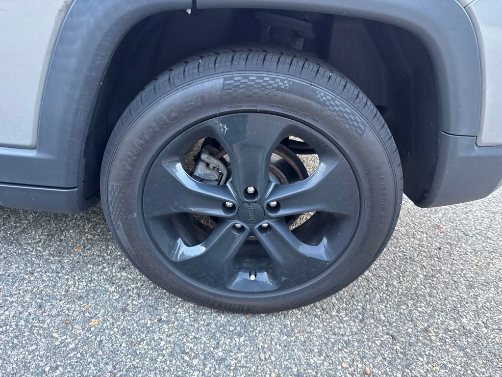 Thumbnail: 2019 Jeep Compass - 23