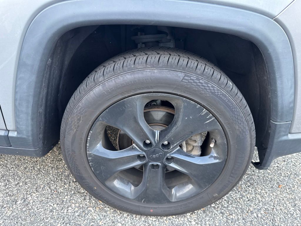 Thumbnail: 2019 Jeep Compass - 25