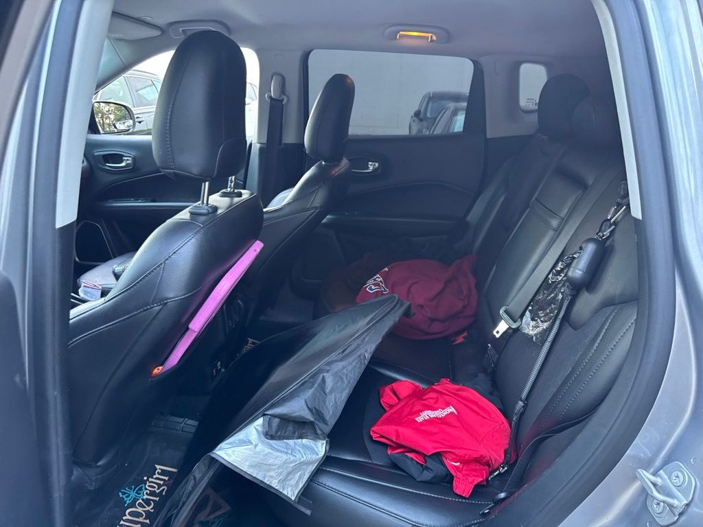 Thumbnail: 2019 Jeep Compass - 11