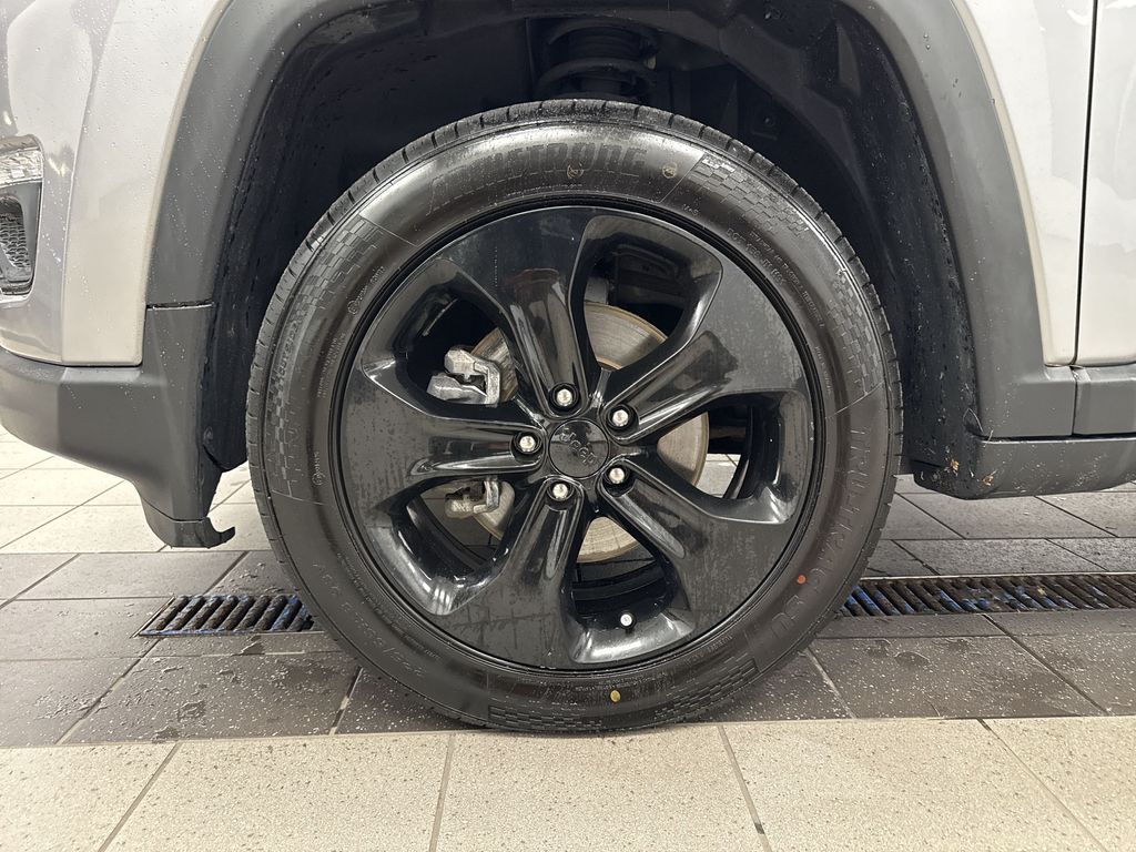 Thumbnail: 2019 Jeep Compass - 6