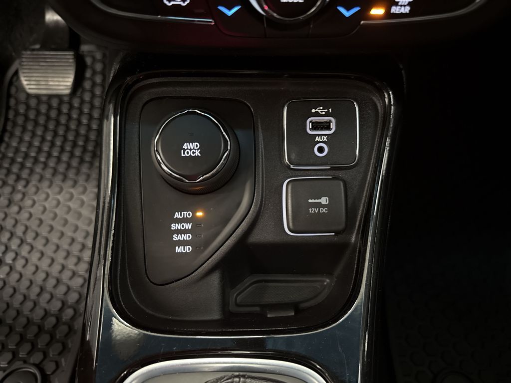 Thumbnail: 2019 Jeep Compass - 31