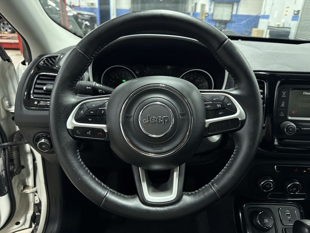 Thumbnail: 2018 Jeep Compass - 2