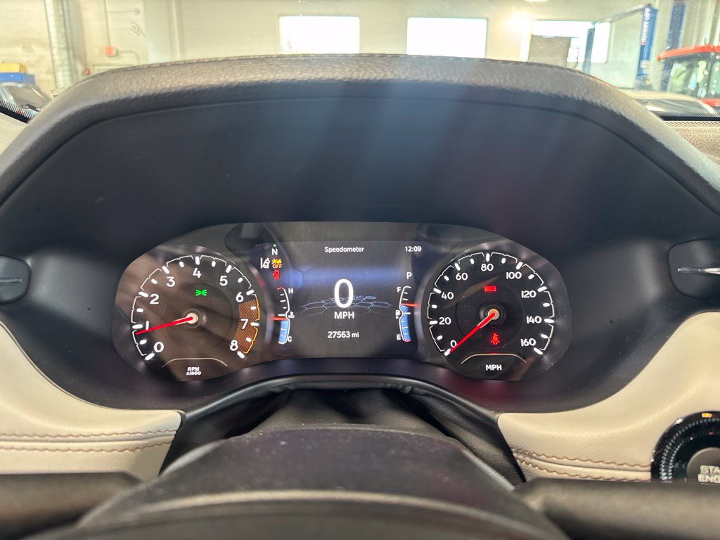 Thumbnail: 2022 Jeep Compass - 12