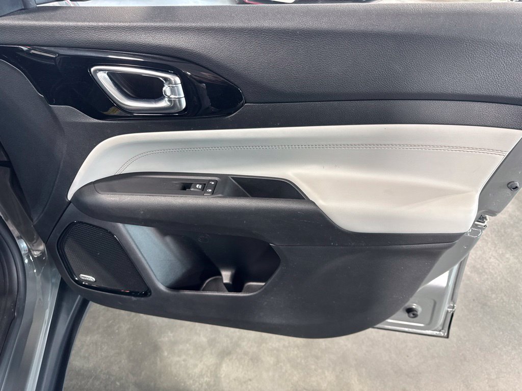Thumbnail: 2022 Jeep Compass - 19