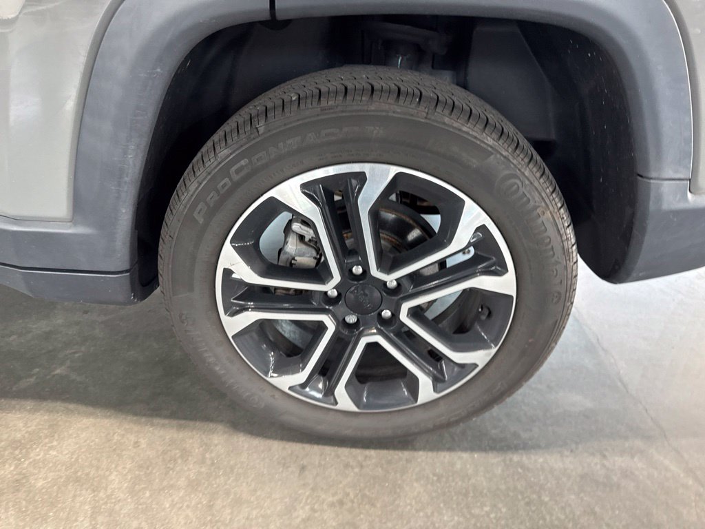 Thumbnail: 2022 Jeep Compass - 23